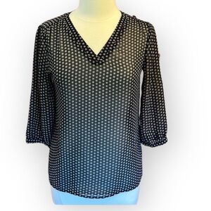 Old Navy Sheer Blouse Black White Print Sheer V Neck 3/4 Sleeve Size Small‌‌‌‌‌‍
